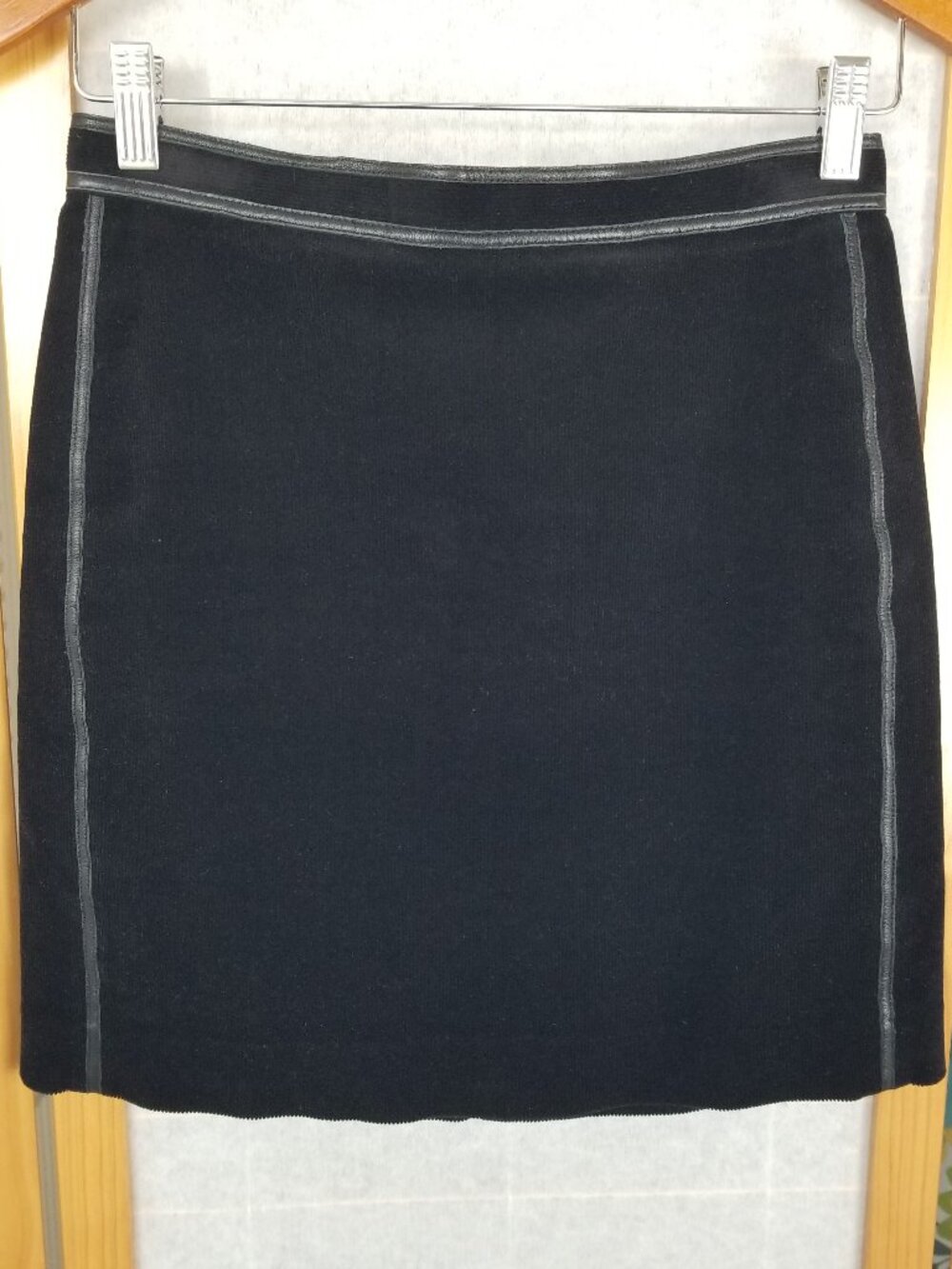 Vivienne Tam Black Pencil Skirt Size Small Leather Accents